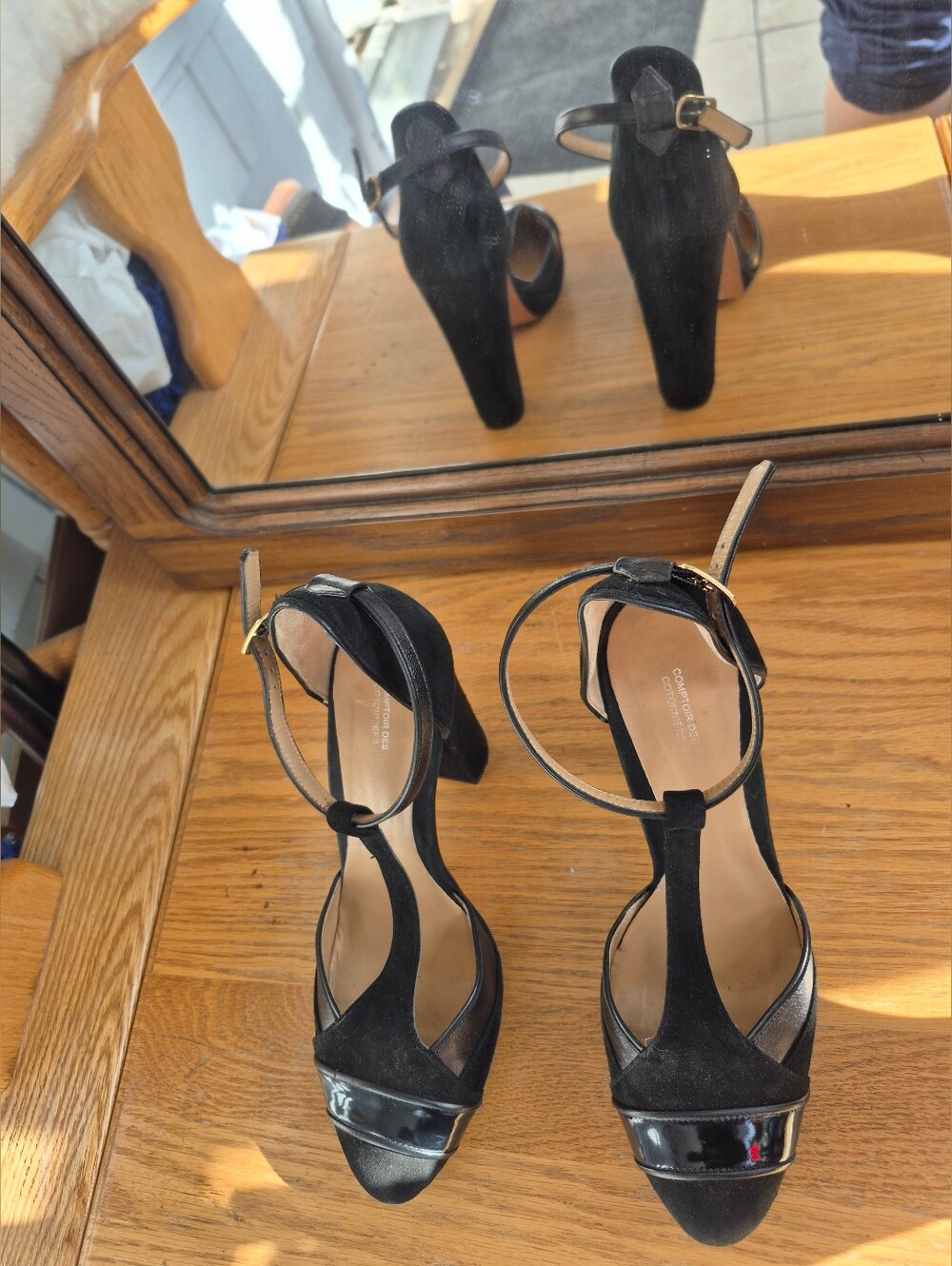 Comptoir des Cotonniers Paris Made in Spain Black Suede Patent T-Strap Heels 40